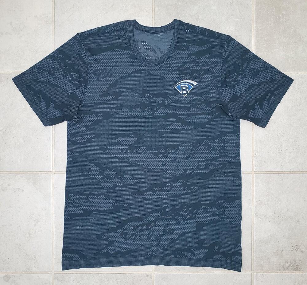 Lululemon Men's Large Vented Breathable Blue Camouflage Shirt Logo Stretch EUC